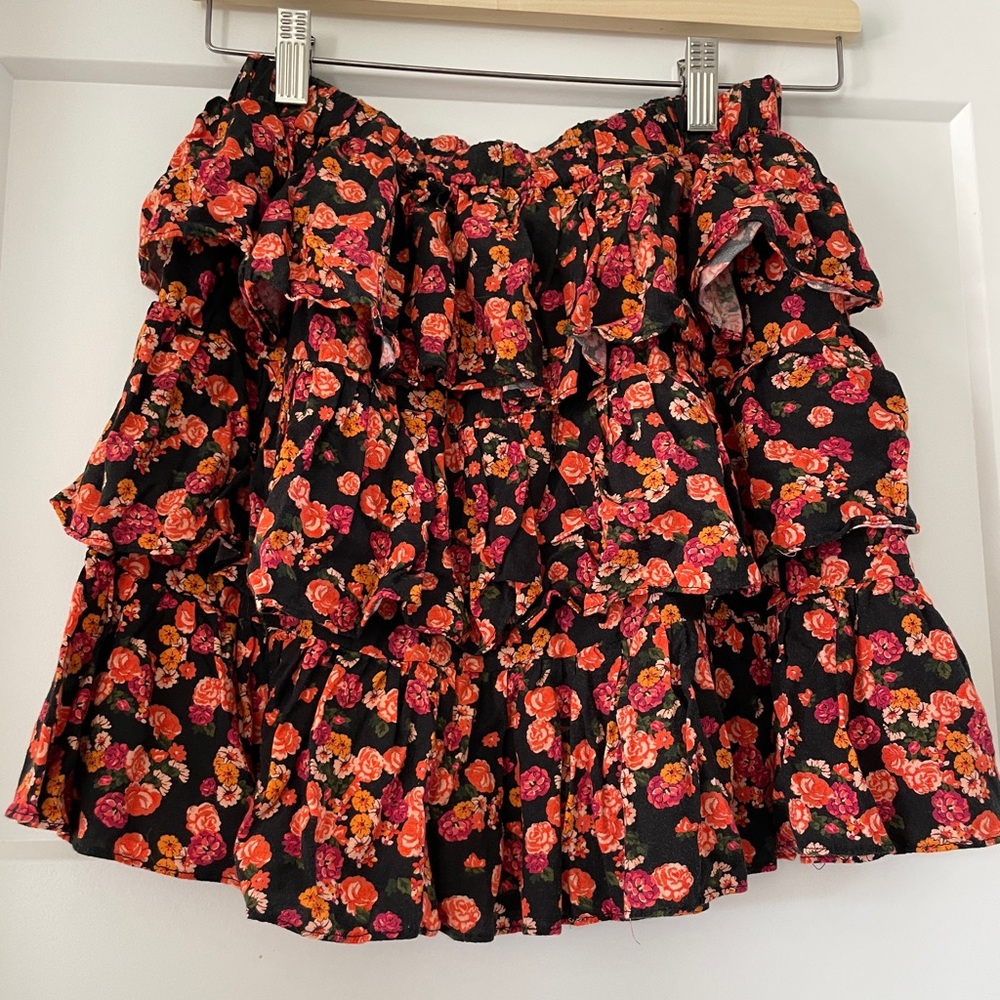 Mini skirt ruffled flowers 100% viscose